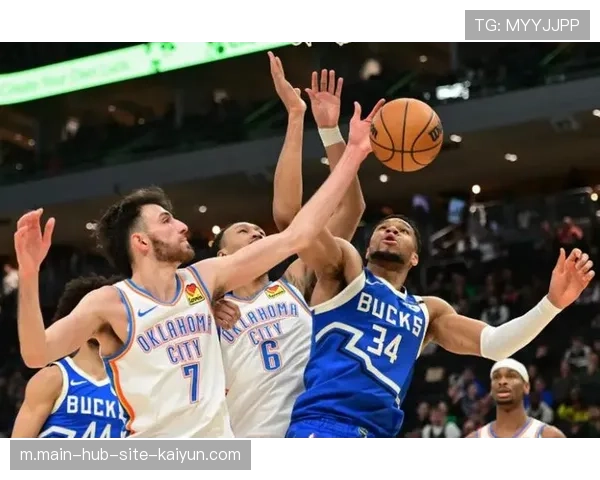 雄鹿七人得分上双掀翻雷霆 助教临场指挥完胜对手教练组